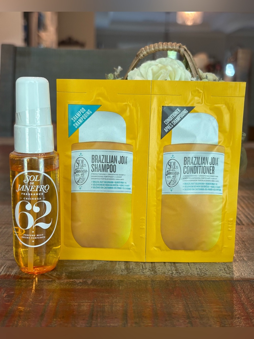 NEW Sol de Janeiro CHEIROSA 62 Fragrance MIST Mini + **BONUS** Brazilian SAMPLES